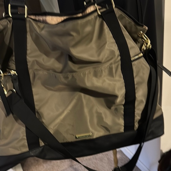 Oversized Madden Girl Tan and Black Tote - Picture 6 of 10